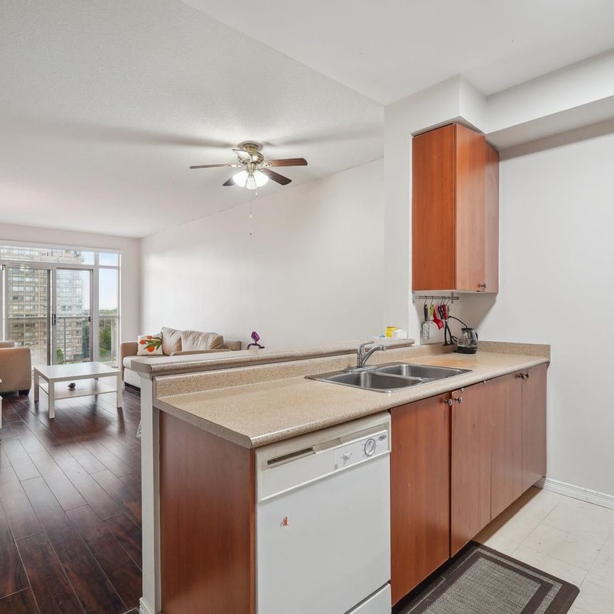 For Lease - 3650 Kingston Road Unit# 926, Toronto, Ontario - Photo 1