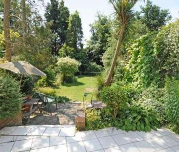 Canons Drive, Edgware, HA8 - Photo 1