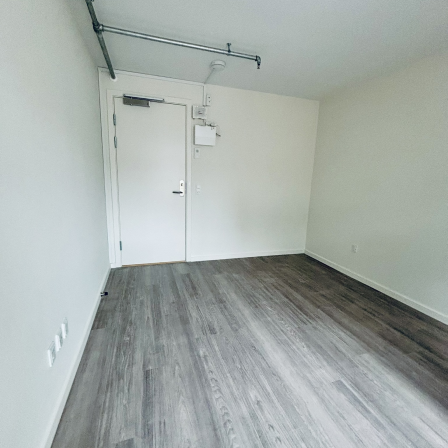 Værelse med eget bad/toilet og fælleskøkken - Photo 1