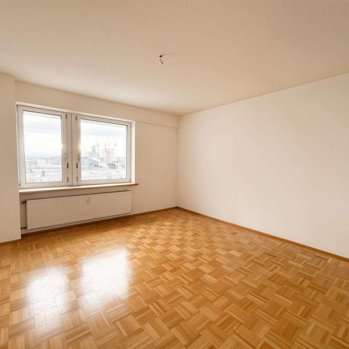 HEGERICH: Charmante 2-Zimmer-Wohnung im 7. Obergeschoss mit stilvollem Ambiente! - Photo 1