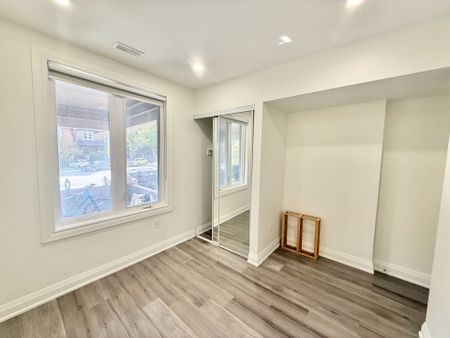 For Lease - 8 Rusholme Park Crescent Unit# Main, Toronto, Ontario - Photo 4