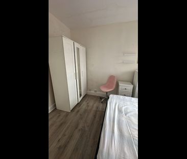 Room in a Shared Flat, Kennyland Court, NW4 - Photo 4