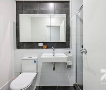 Port Adelaide - Photo 6