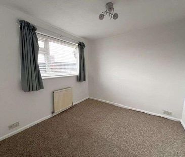 Hale End, Romford, RM3 - Photo 1