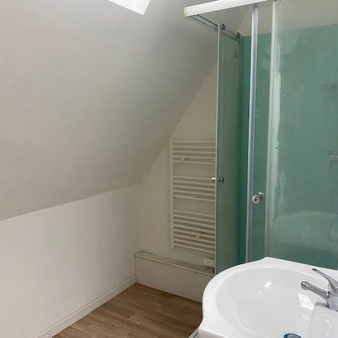 Maison sur 5.647 m² de terrain - Photo 1