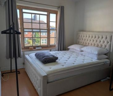 Room in a Shared House, White Hart Lane, N17 - Photo 1