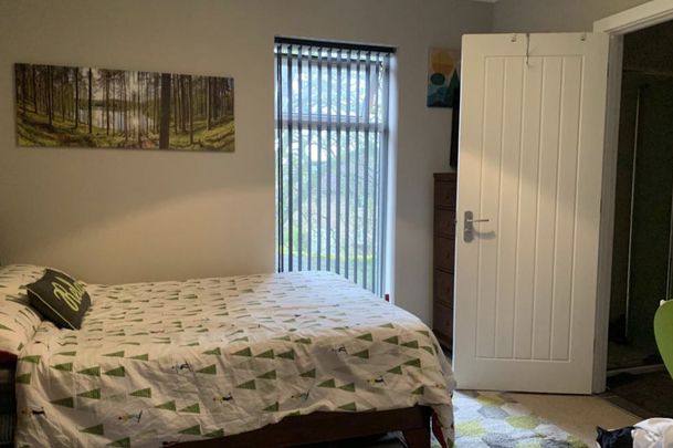 4 bedroom terraced house to rent - Photo 1