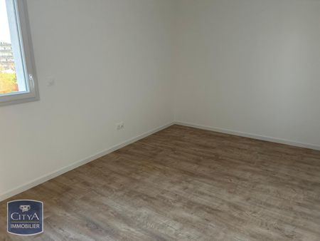 Location Appartement 3 pièces 72m² ANGERS 49000 - Photo 2