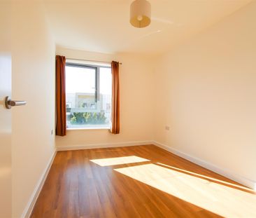 Glenalmond Avenue, Cambridge - Photo 1