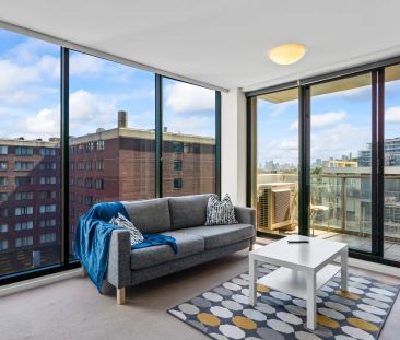 Light-Filled Furnished Apartment with Stunning Views - Photo 5