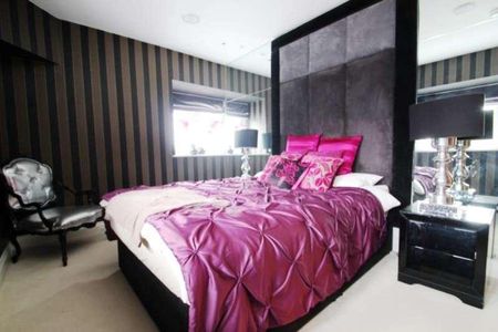 Princess Park Manor, Royal Drive, London, N11 - Photo 4