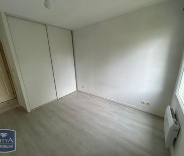 Location Appartement 2 pièces 43m² TONNAY CHARENTE 17430 - Photo 6