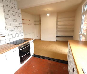 3 bedroom end of terrace house to rent - Photo 5