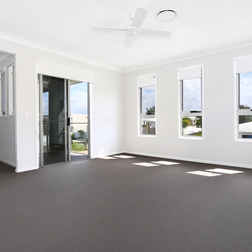 Luxury Family Home - Photo 1