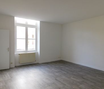 Location Appartement 2 pièces 51m² BAYEUX 14400 - Photo 1