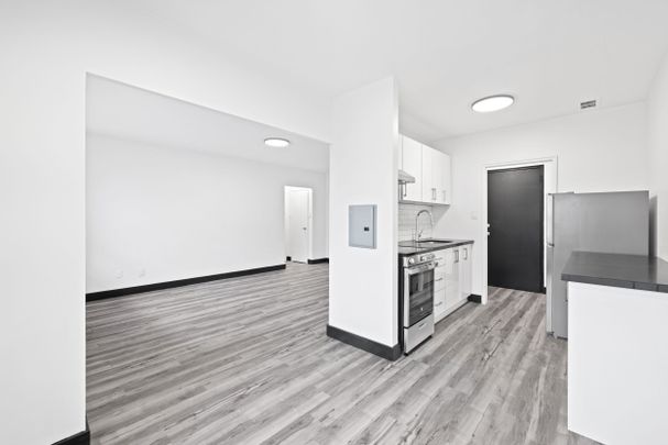 For Lease - 600 Eglinton Avenue Unit# 303, Toronto, Ontario - Photo 1