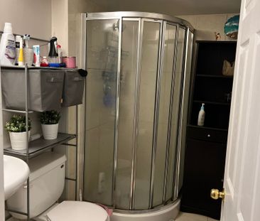 For Lease - 108 Maroon Drive, Richmond Hill, Ontario - Photo 4