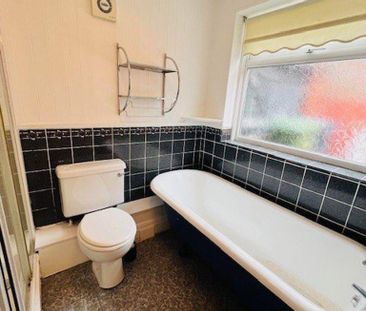 2 bedroom bungalow to rent - Photo 2