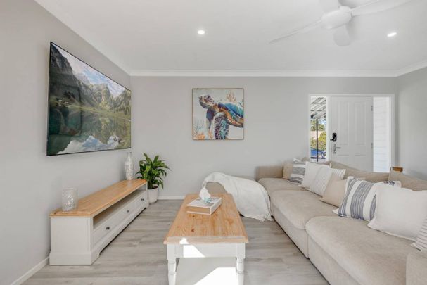 Luxurious Family Haven in Prime Toowoomba Location - Photo 1