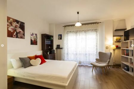 Via Nino Oxilia, Milan, Lombardy 20127 - Photo 2