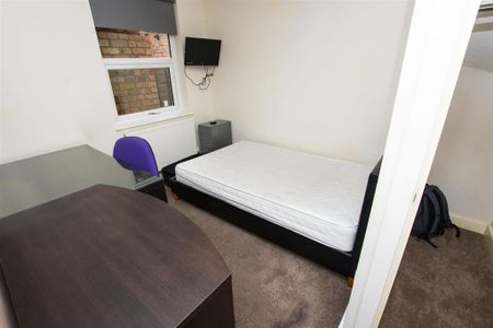 7 bedroom house to rent - Photo 4