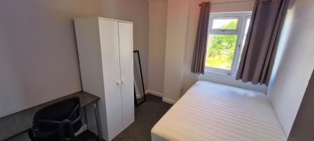 5 Bed Student Home - 87 Downs Road - Close to UKC - Photo 3