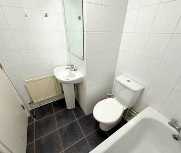 Studio to rent - Photo 6