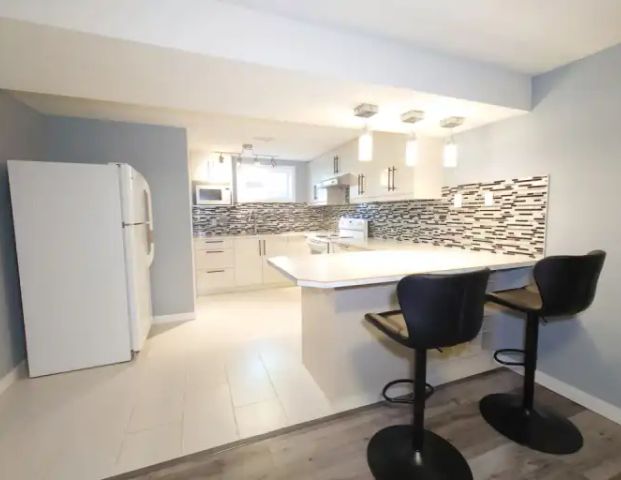 Spacious 1 Bedroom Basement Suite Near University of Calgary | 4324 Varsity Drive Northwest, Calgary - Photo 1