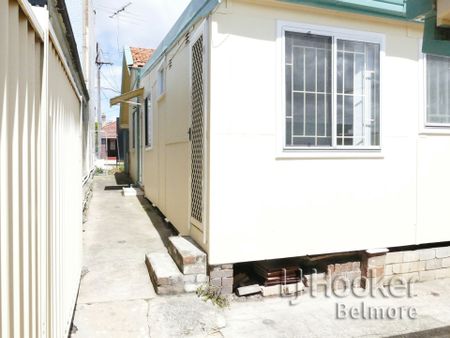 Expansive One-Bedroom Studio in Belmore! - Photo 5