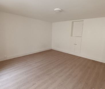 Location Appartement 1 pièce 32m² - Photo 5
