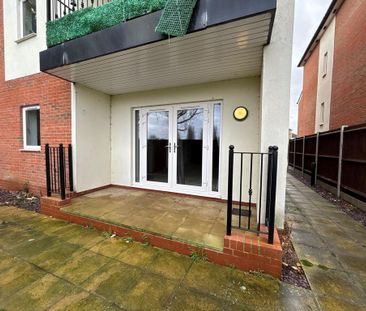 2 bedroom flat to rent - Photo 2