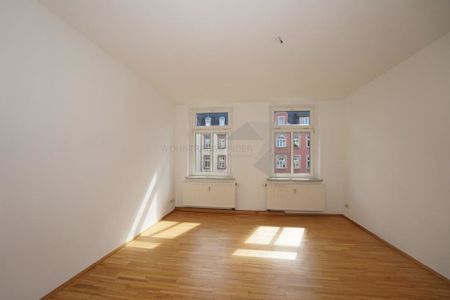 Große 3-Raum-Wohnung mit Altbaucharme - Photo 4