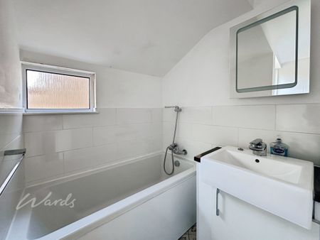 3 bedroom apartment to rent - Photo 5