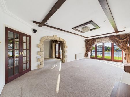 Hythe End Road, Wraysbury, Staines-upon-Thames,TW19 - Photo 3