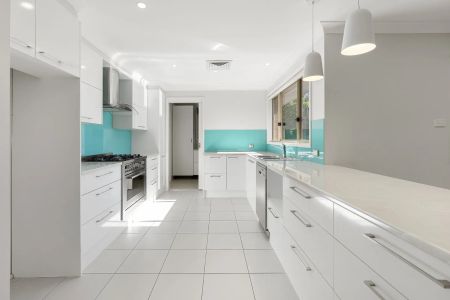 5 Bedroom Home - Photo 3