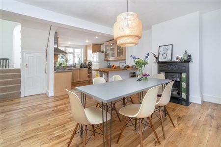 2 bedroom terraced house to rent - Photo 5