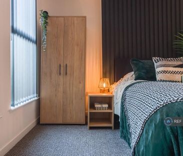 1 bedroom in a house share to rent - Photo 6