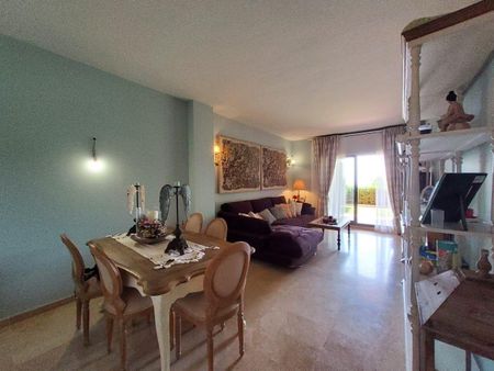 Apartamento planta baja en alquiler en Manilva - Photo 2
