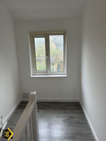 3 bed Semi-detached in Camden gardens , Thornton Heath, CR7 8AY - Photo 5