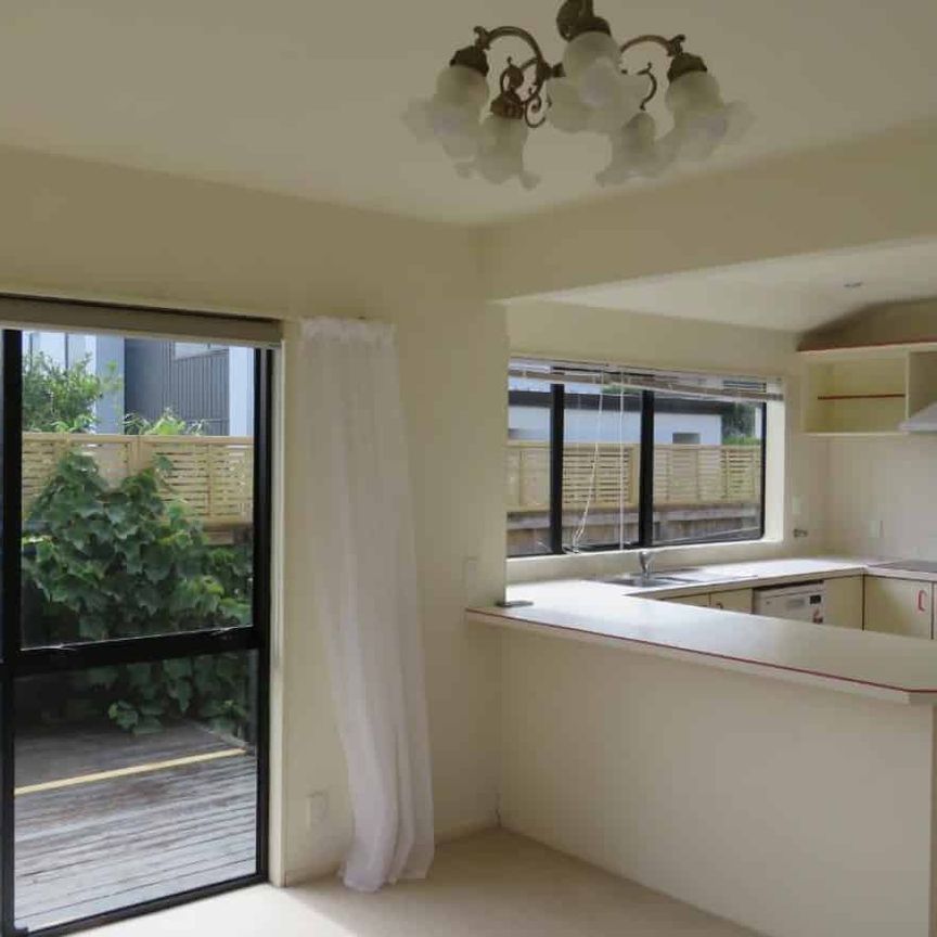Tidy Townhouse in Merrilands - Photo 1