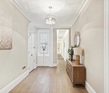 5 bedroom flat in Chelsea - Photo 1