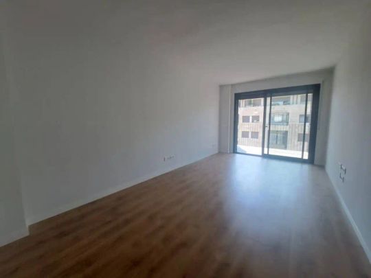 Piso de alquiler en Calle Pi I Margall, Creu Alta - Photo 1