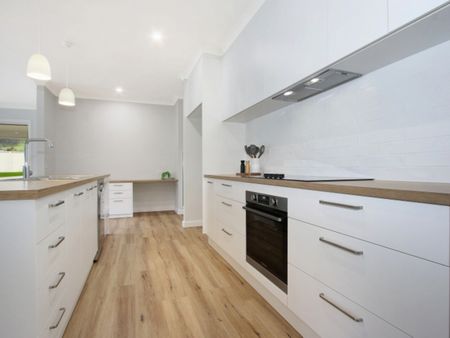27 Firmstone Road, Leneva VIC 3691 - House For Rent | Domain - Photo 5