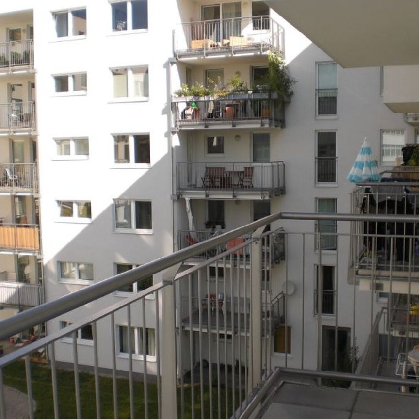 Freundliche 2 Zimmerwohnung mit Balkon Nähe Neubaugasse - Photo 1