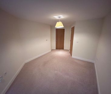 1 bedroom retirement property to rent - Photo 4