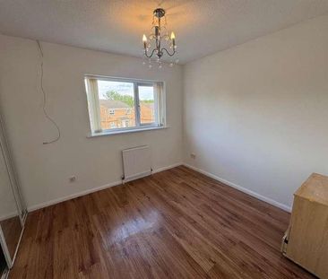 Burberry Close, Bierley, Bradford, BD4 - Photo 2