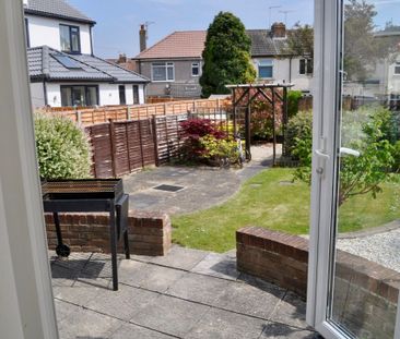 Bright Double -Ensuite- Horfield- Close to Hospital - Photo 5