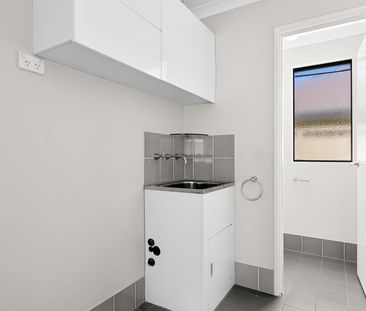 Spacious 3-Bedroom Home in the Heart of Baldivis - Photo 6