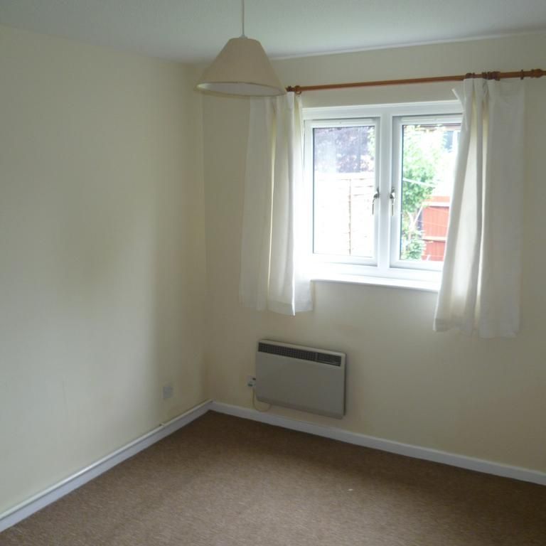 1 bedroom ground floor maisonette to rent - Photo 1