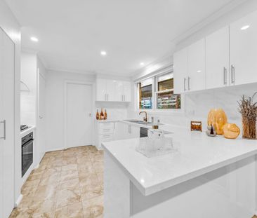 MODERN APPEAL WITH LOTS OF EXTRAS - Photo 6